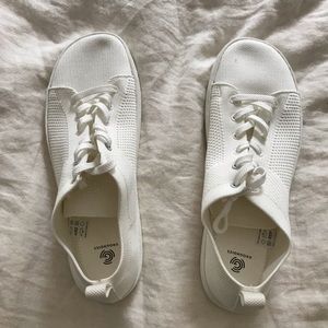 Groundies Barefoot Sneakers- size 43 (womens 11/12)